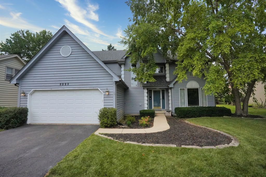 3223 Barnes Ln, Naperville, IL 60564