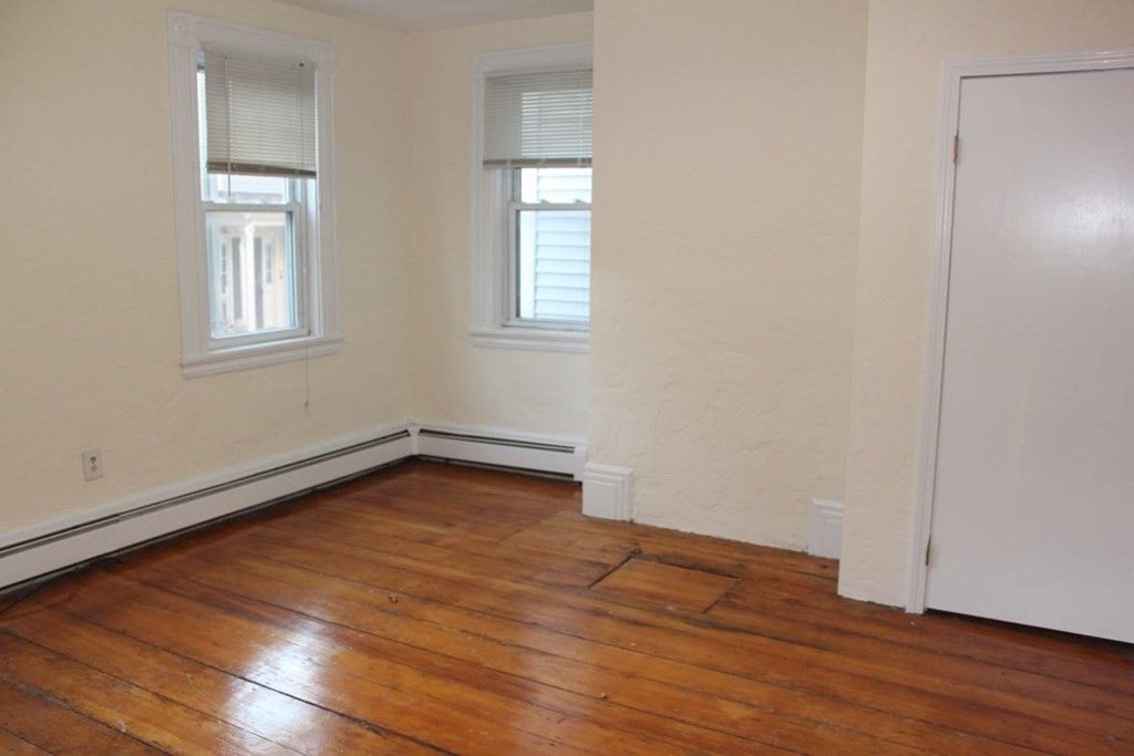 12 Albion Pl #1, Boston, MA 02129