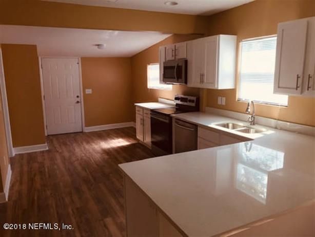 1387 Dakar St, Jacksonville, FL 32205