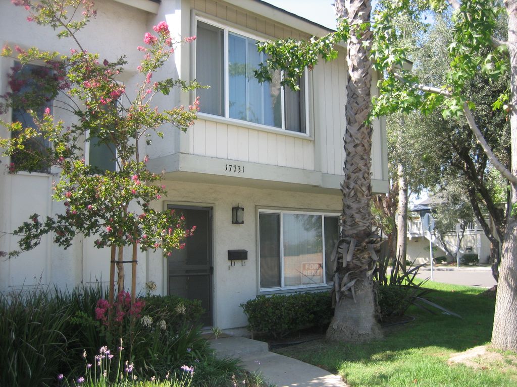 17731 Newland St 23, Huntington Beach, CA 3 Bed, 1.5 Bath Townhouse