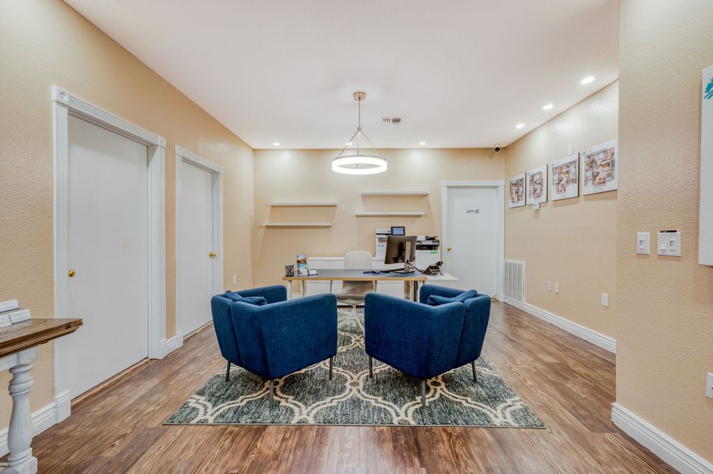 8787 Shenandoah Park Dr, Shenandoah, TX 77385