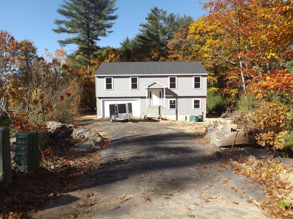 15 Hiltons Ln, Rochester, NH 03868