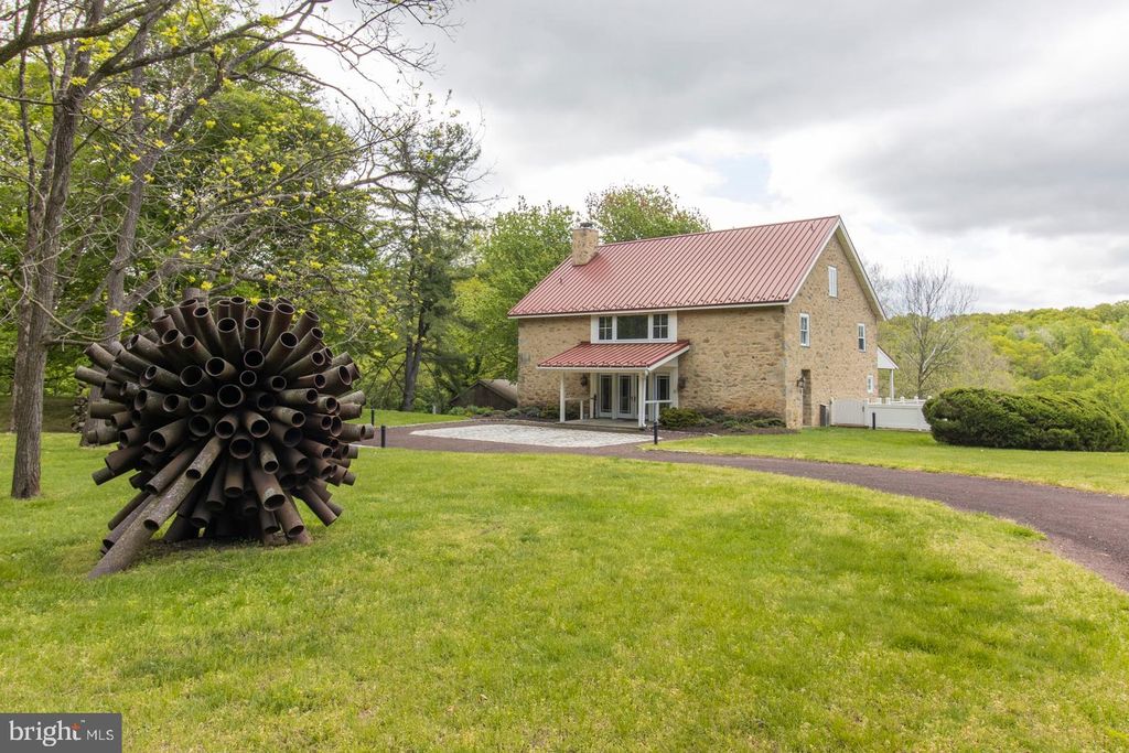 1414 Birchrun Rd, Chester Springs, PA 19425