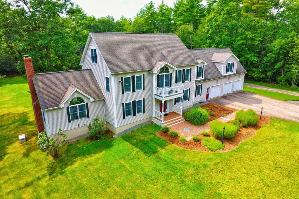 51 Sandy Ln, Dover, NH 03820