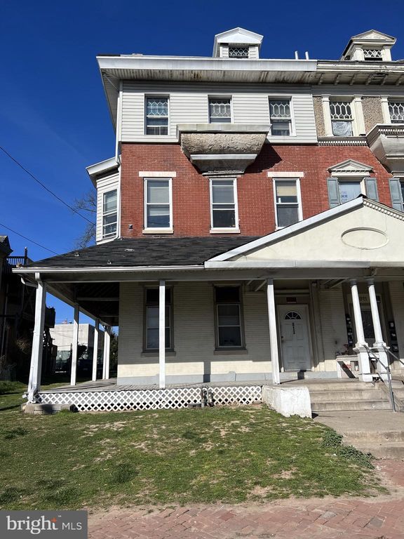 813 W  Main St, Norristown, PA 19401