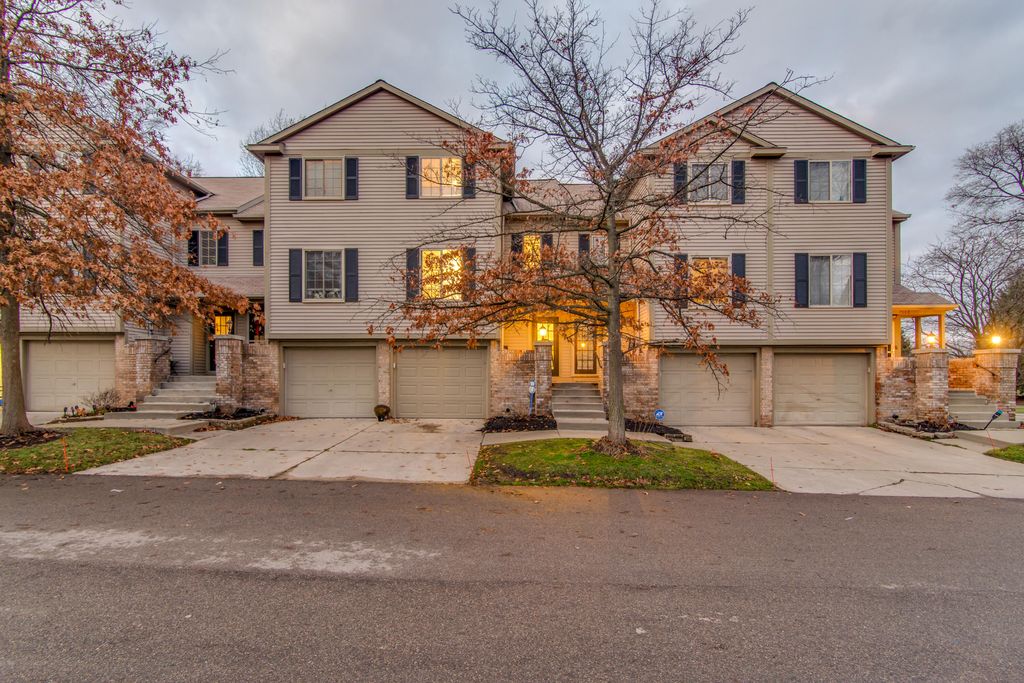 7014 Colonial Oaks Dr, Waterford, MI 48327 Trulia