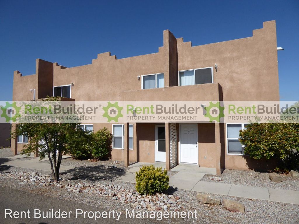 308 Geraldine Rd SE, Rio Rancho, NM 87124