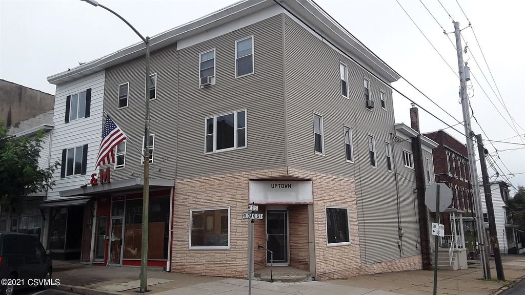 200 S Oak St, Mount Carmel, PA 17851