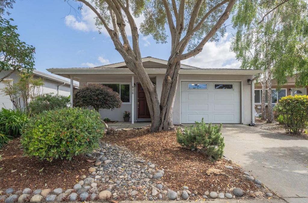 626 Ester Way, Watsonville, CA 95076