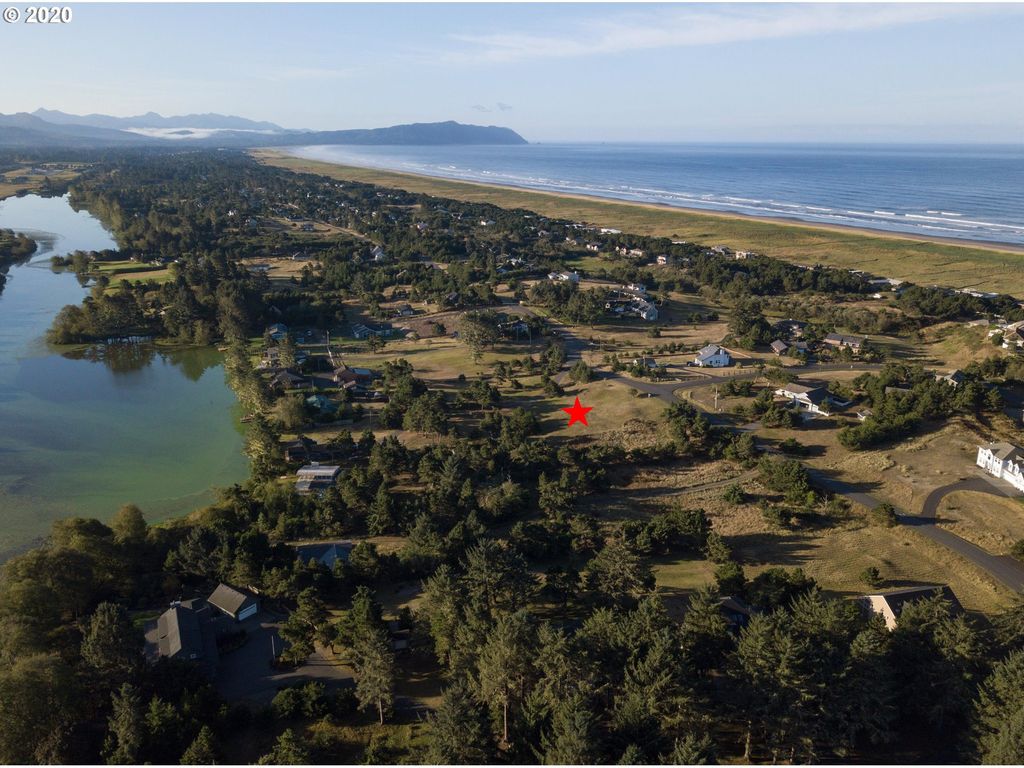Manion Dr, Warrenton, OR 97146