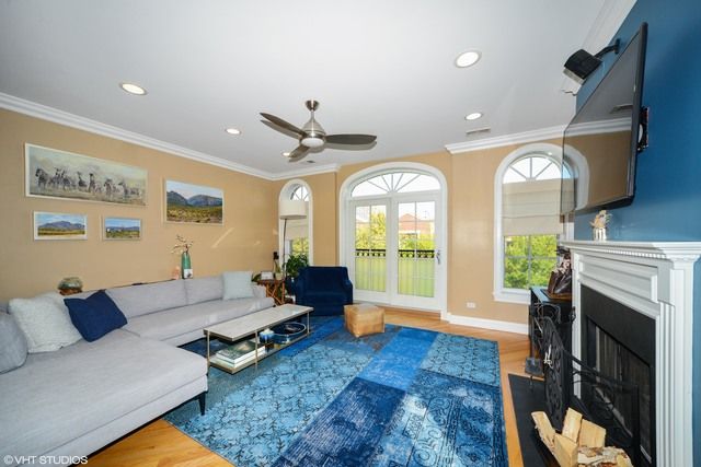 1530 N Cleveland Ave #4, Chicago, IL 60610
