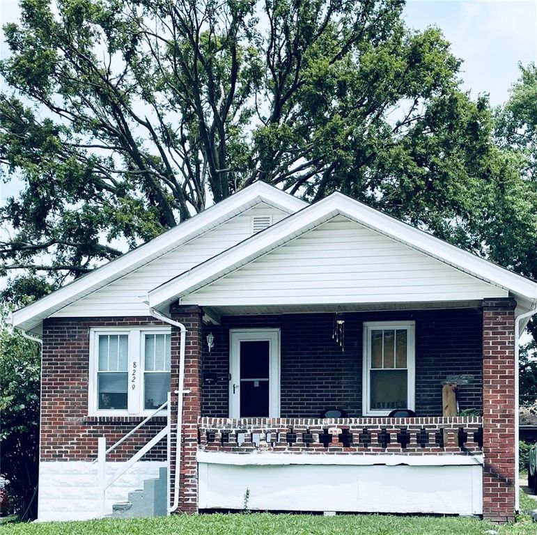 8229 Toddy Ave, Saint Louis, MO 63114