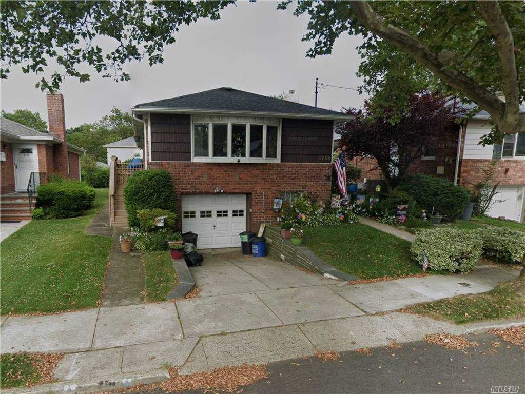 57-25 262nd St, Little Neck, NY 11362