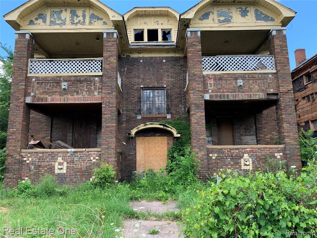2446 W Buena Vista St, Detroit, MI 48238