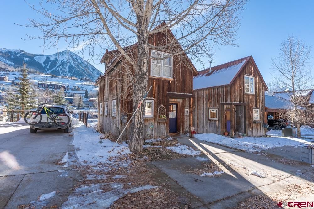 410 Horseshoe Dr, Mount Crested Butte, CO 81225