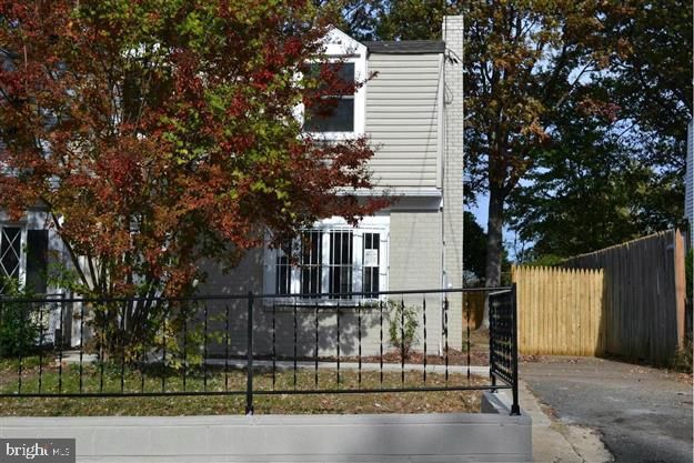 7754 Burnside Rd, Hyattsville, MD 20785