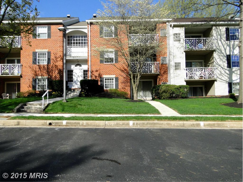 4 Brooking Ct   #102, Lutherville Timonium, MD 21093