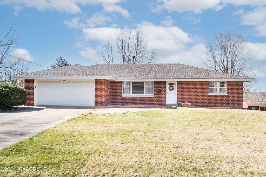 2113 W Edgewood Dr, Jefferson City, MO 65109 Trulia