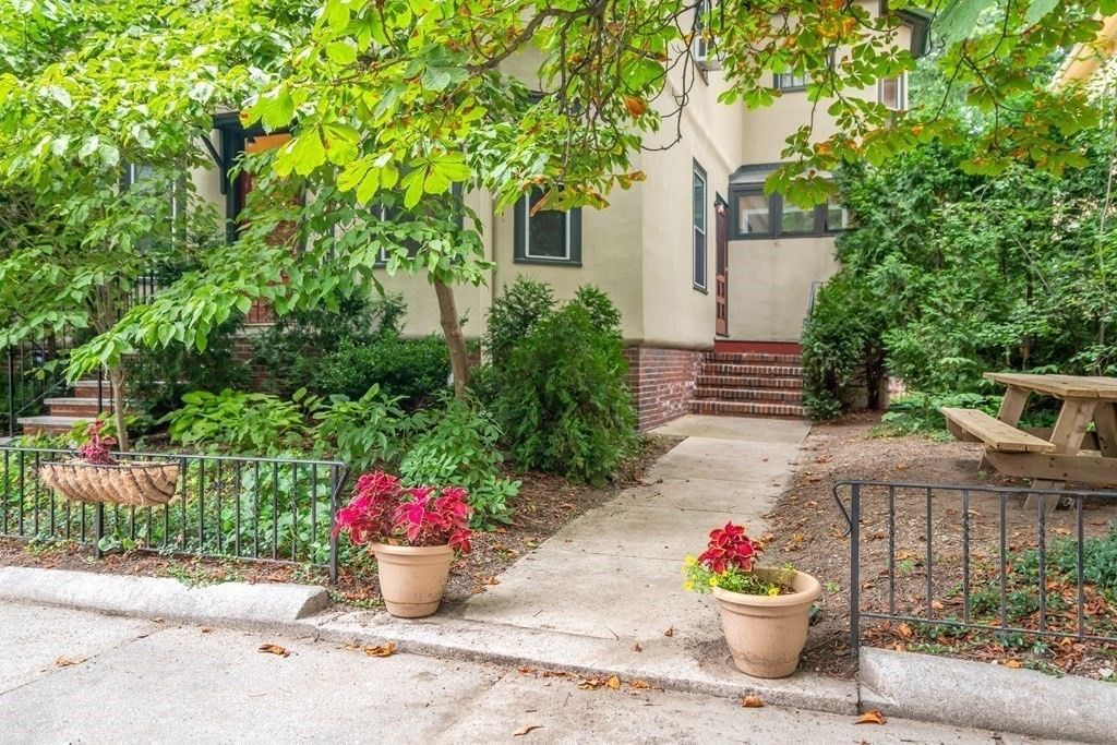 41 Langdon St #41, Cambridge, MA 02138
