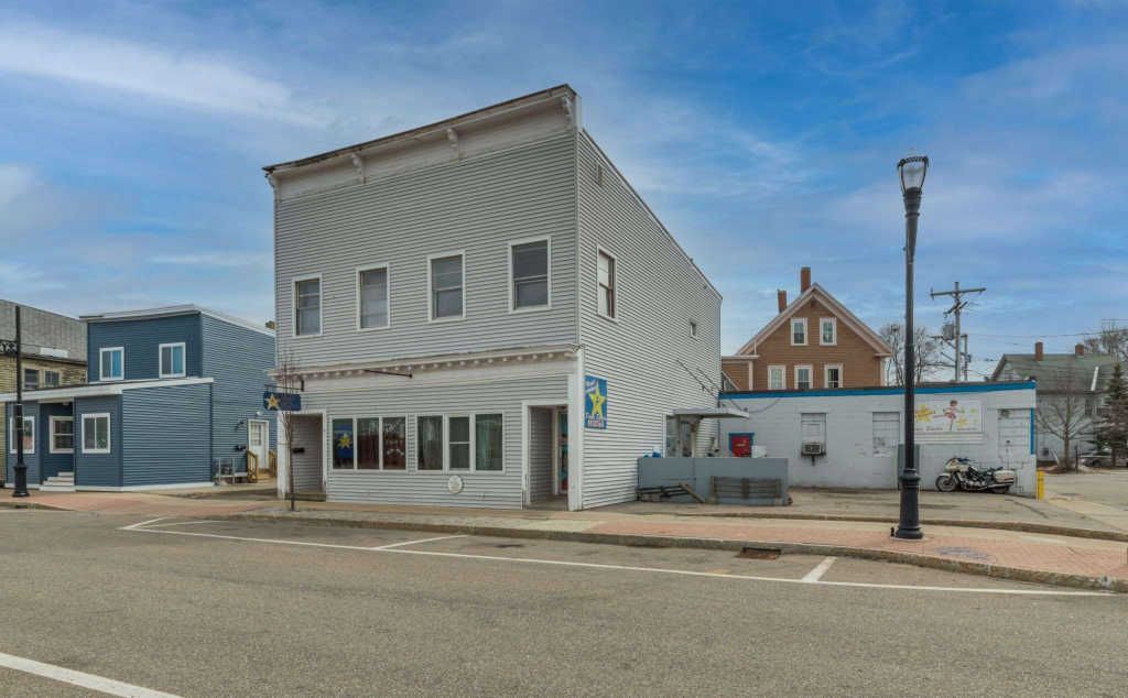 41 Hanson St, Rochester, NH 03867 Trulia