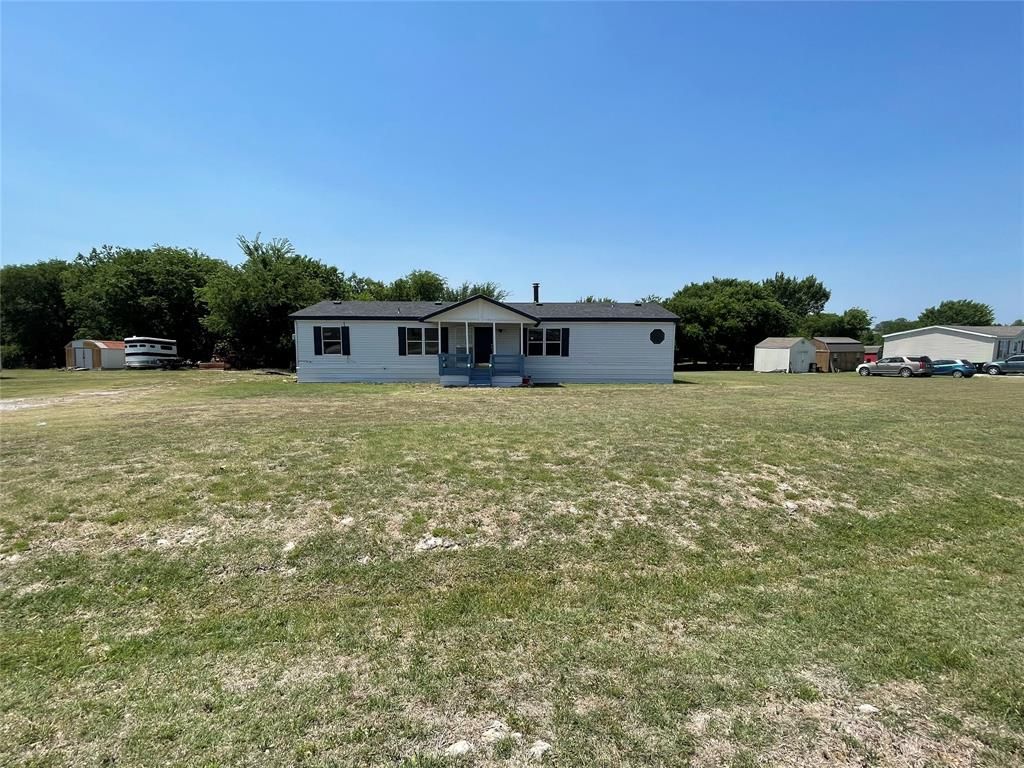 12571 Meadow Green Ln, Justin, TX 76247