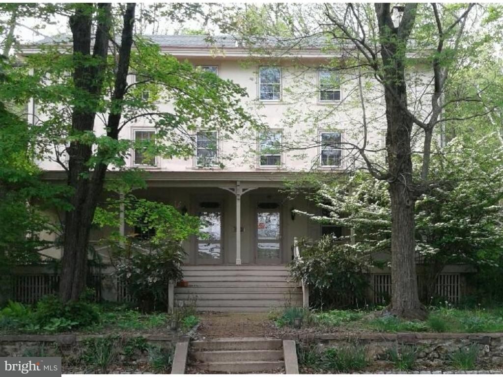 1657 Art School Rd, Chester Springs, PA 19425