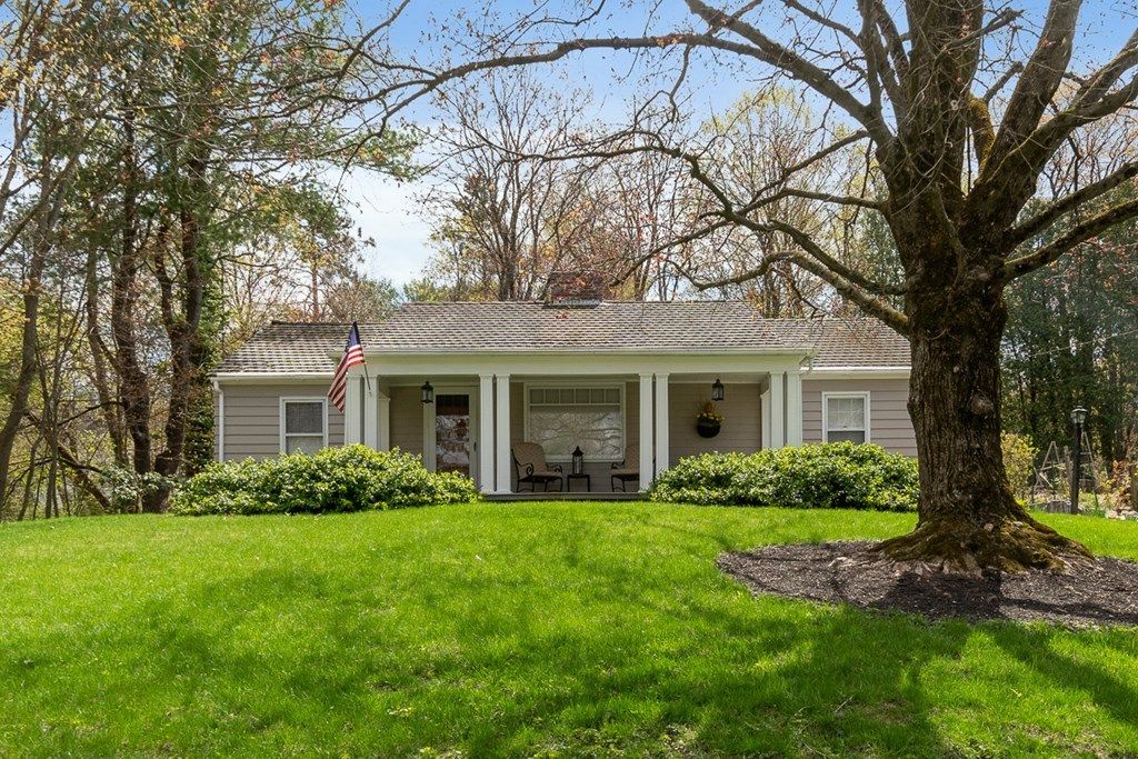 153 W River St, Orange, MA 3 Bed, 2 Bath SingleFamily Home 42