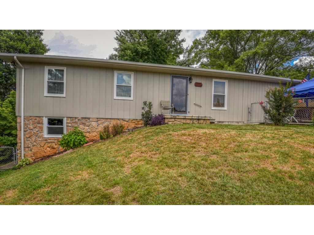 3311 Summit Dr, Saint Paul, VA 24283 Trulia