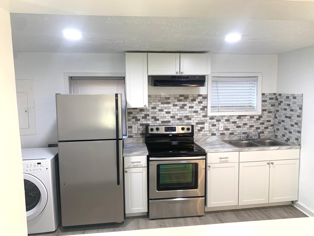 18631 Amidon Ave #104, Triangle, VA 22172