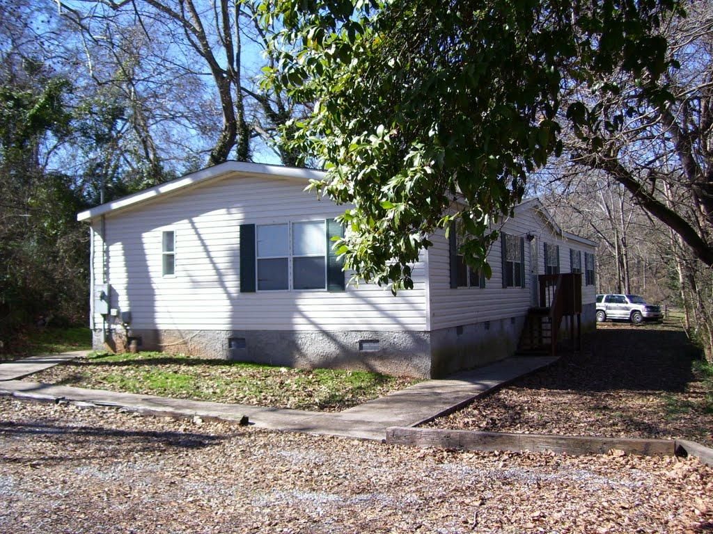 229 S Poplar St, Athens, GA 30601
