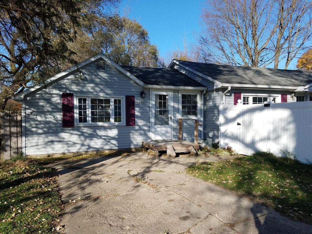 3301 Niles Buchanan Rd, Buchanan, MI 49107 3 Bed, 1 Bath Single