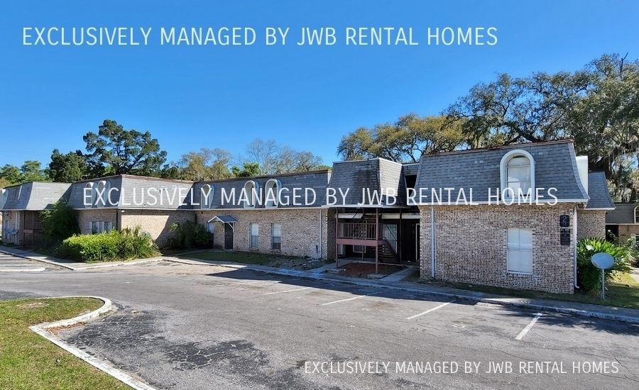 851 Bert Rd #2, Jacksonville, FL 32211