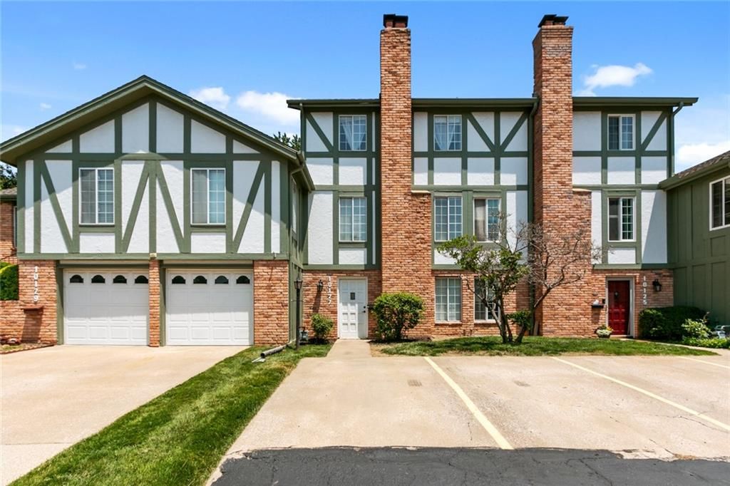 10127 Edelweiss Cir, Merriam, KS 66203 See Est. Value, Schools & More