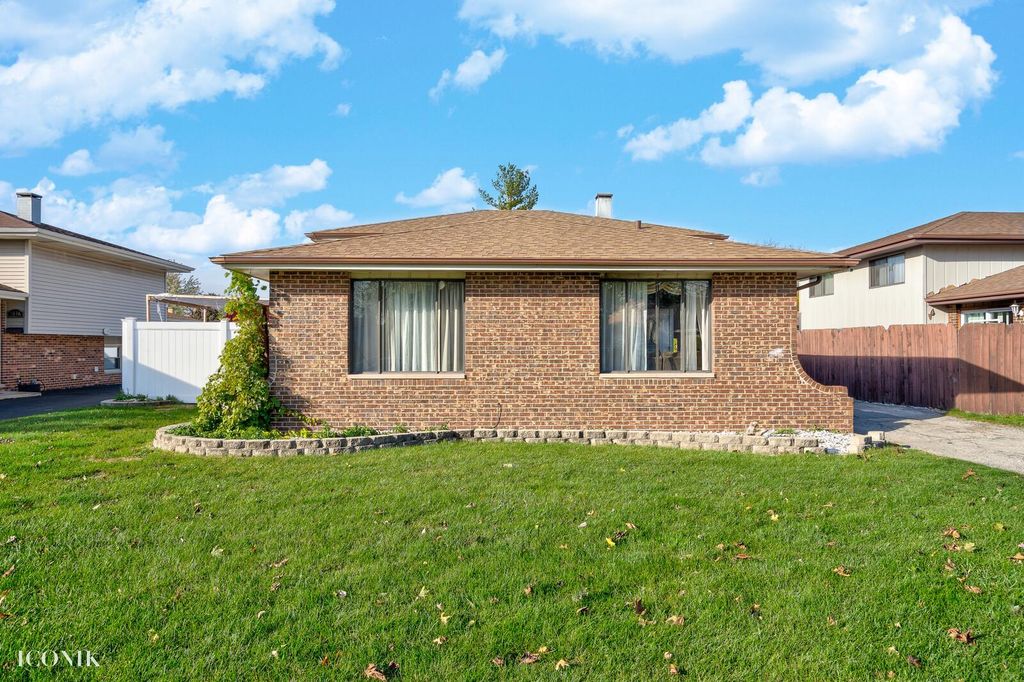3832 W 121st Pl, Alsip, IL 60803