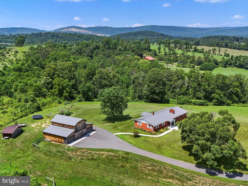 21210 Snow Hill Ln NE, Cumberland, MD 21530