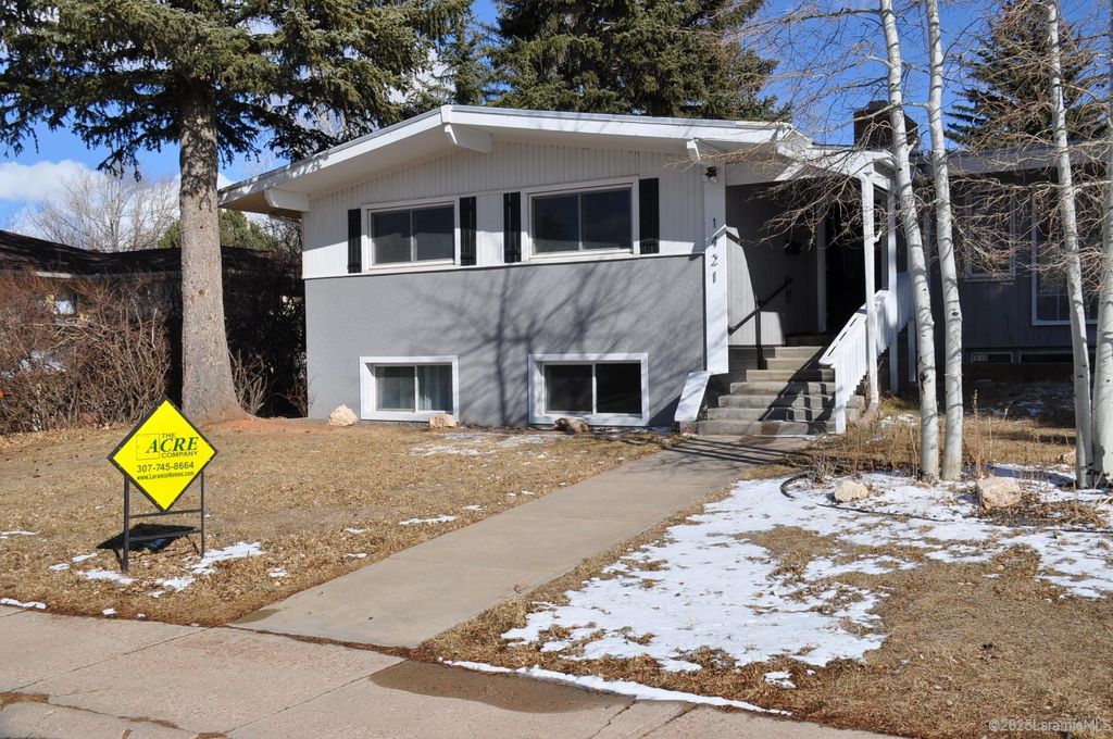 1421 Bridger St, Laramie, WY 82070