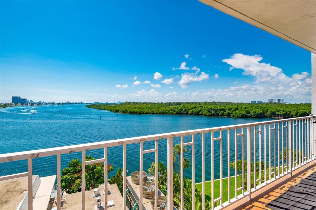 500 Bayview Dr #732, North Miami Beach, FL 33160