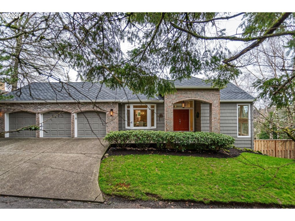 9 SW 68th Ave, Portland, OR 97225