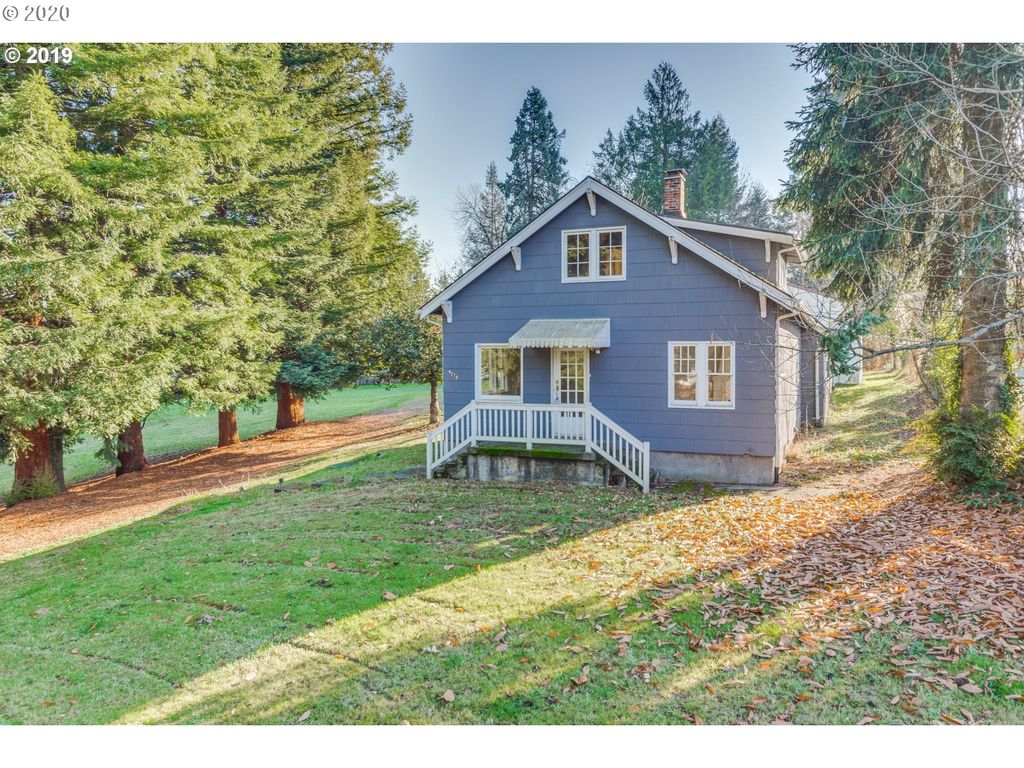 9270 SW Edgewood St, Portland, OR 97223