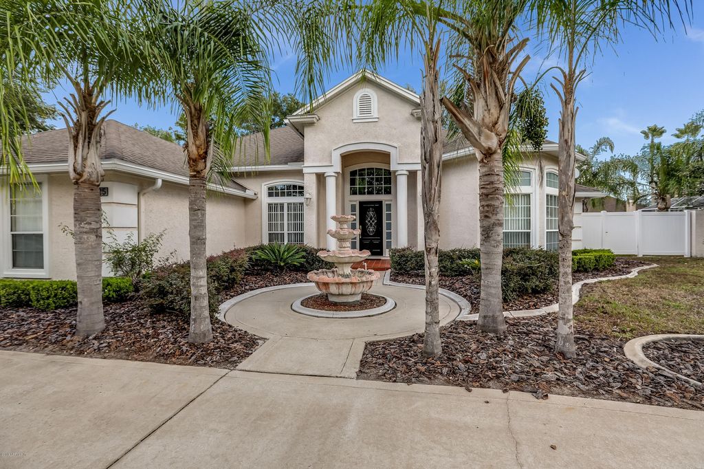 1125 Dover Dr, Saint Johns, FL 32259