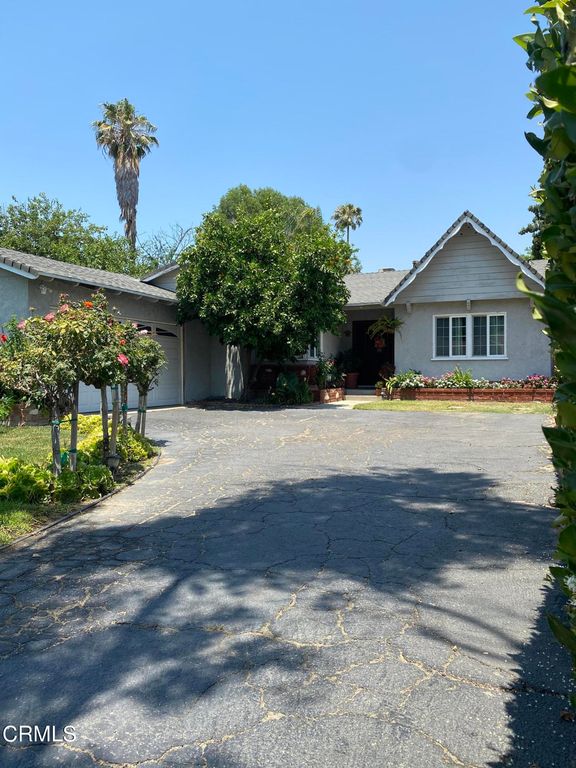 19141 Stagg St, Reseda, CA 91335