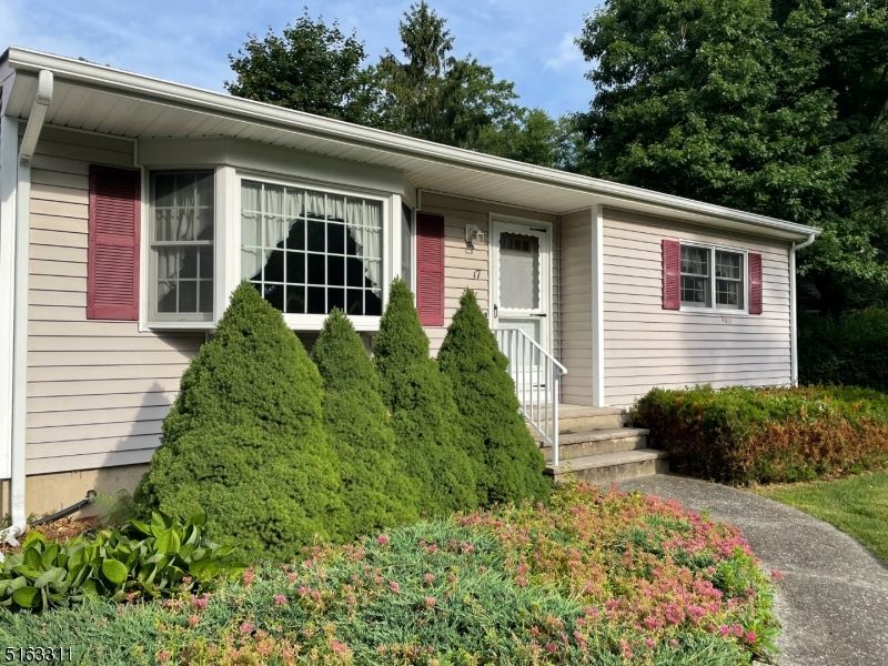 17 Pequot Trl, Oak Ridge, NJ 07438 Trulia