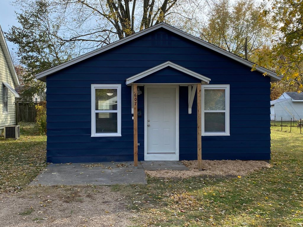 607 Alabama Ave, Champaign, IL 61820