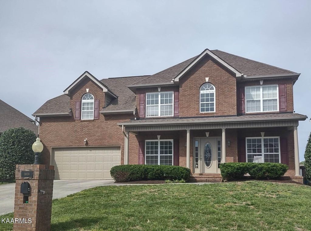 3009 Reflection Bay Dr, Knoxville, TN 37938