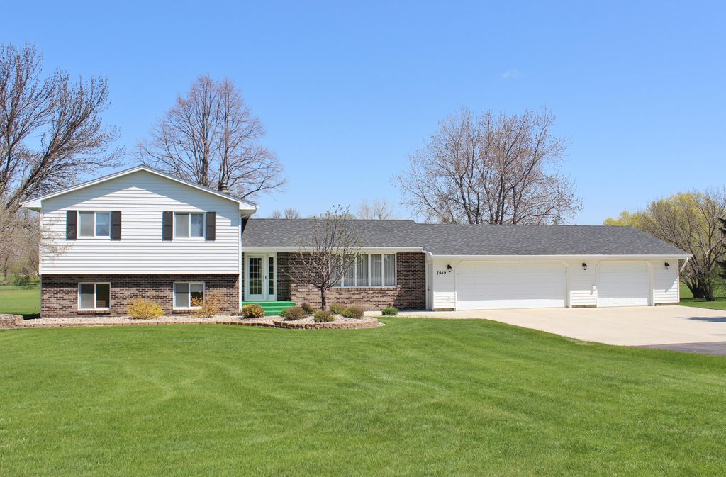 5949 Country Ln, Aberdeen, SD 57401 Trulia