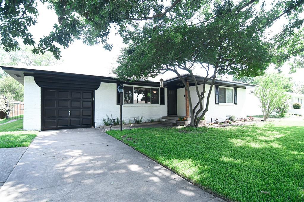 724 James Dr, Richardson, TX 75080