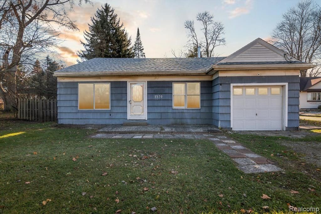 1570 E Hurd Rd, Monroe, MI 48162 Trulia