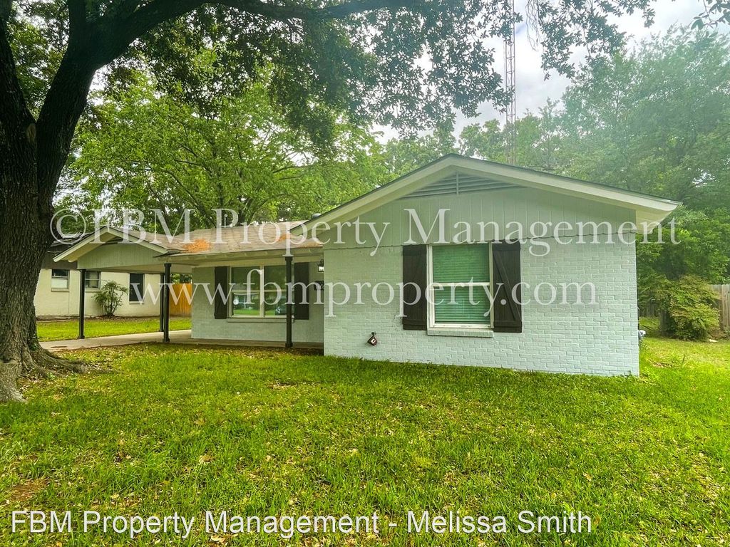 1406 Arlington Dr, Corsicana, TX 75110