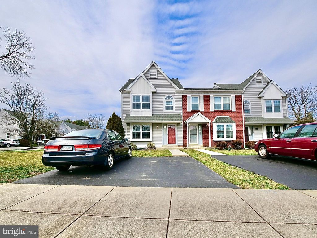 78 Victoria Dr, Aston, PA 19014 See Est. Value, Schools & More