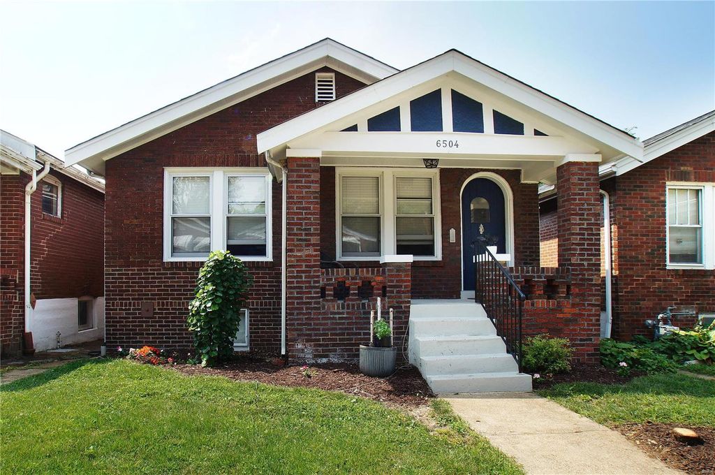 6504 Hoffman Ave, Saint Louis, MO 63139